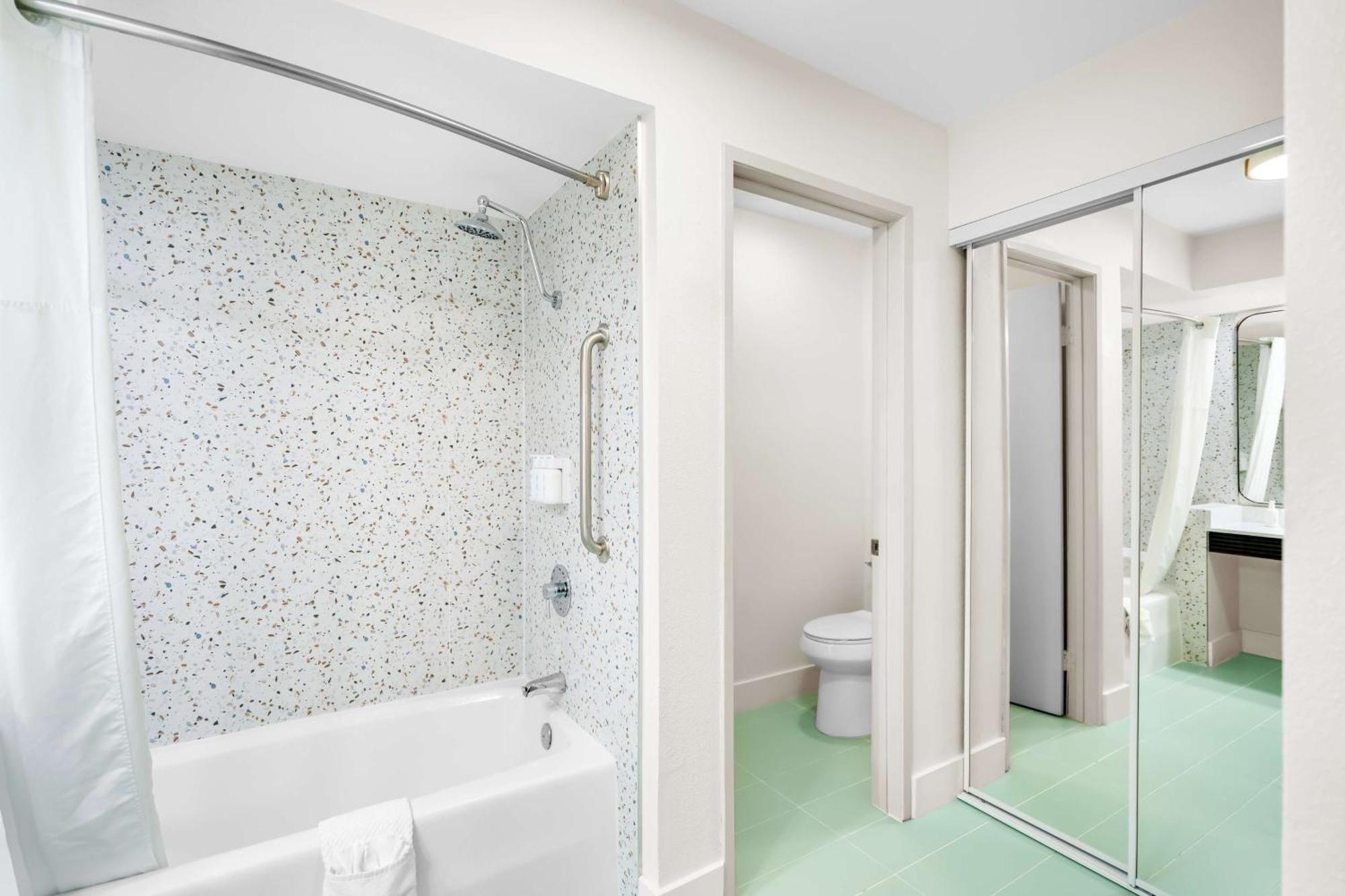 Inn Signature I-10 2*